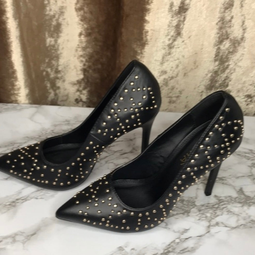 Black pointed toe stud detailed stiletto